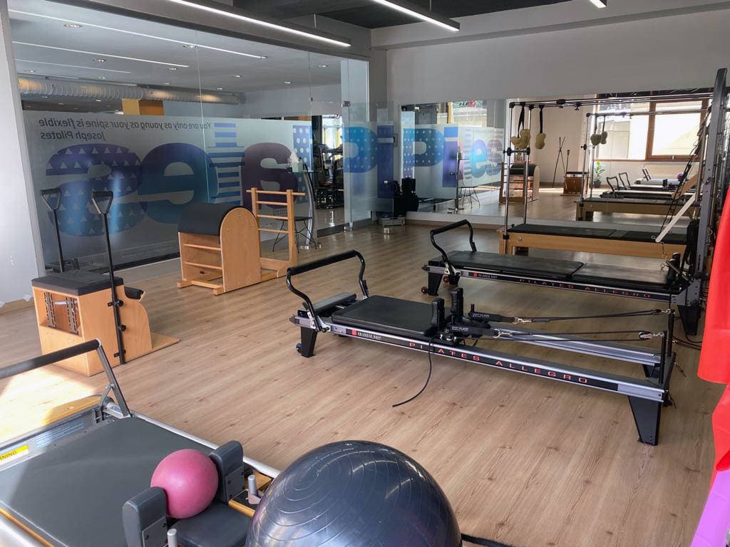 FLEX Health Club reformer pilates alanı