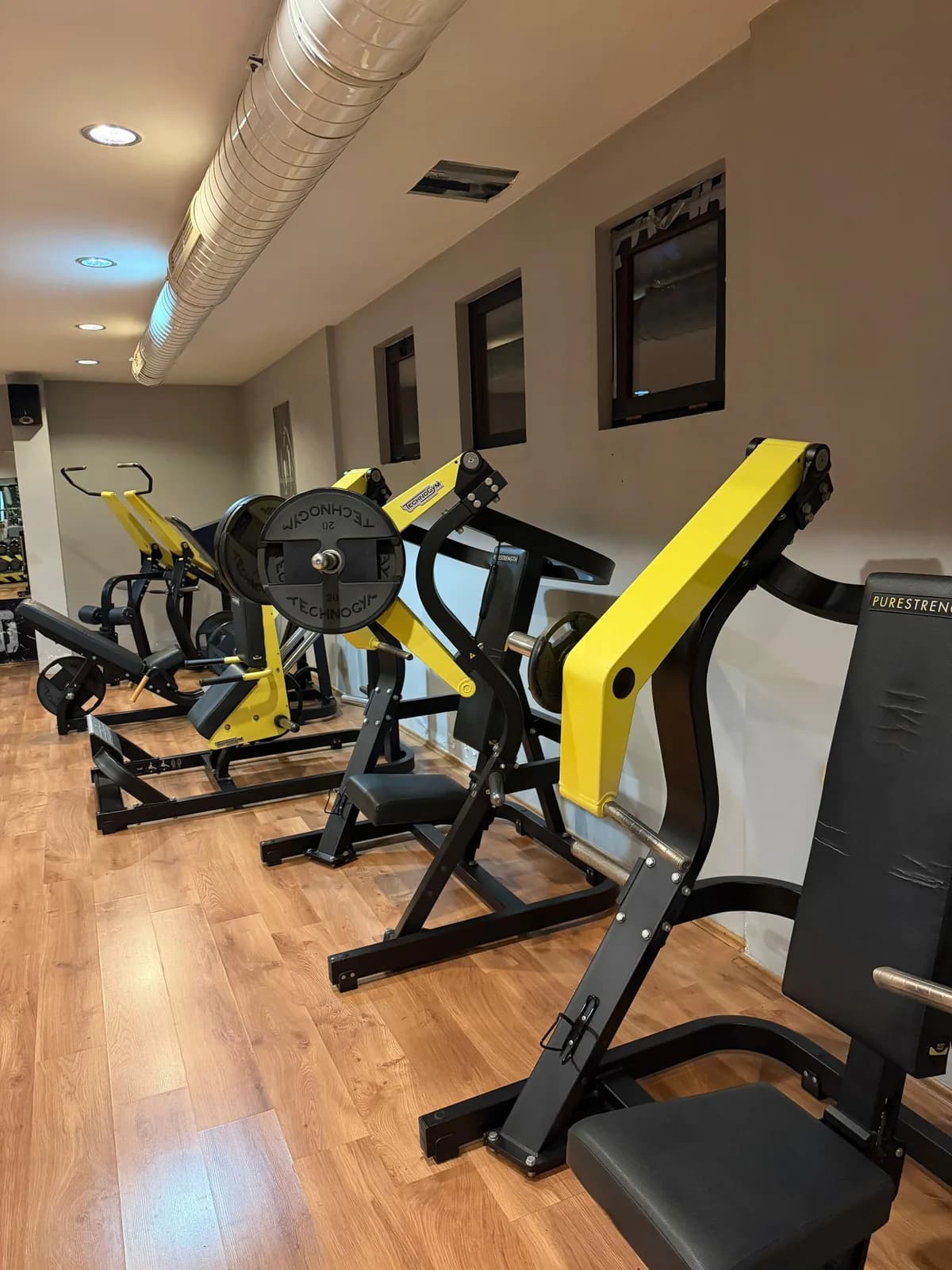 FLEX fitness makine alanı
