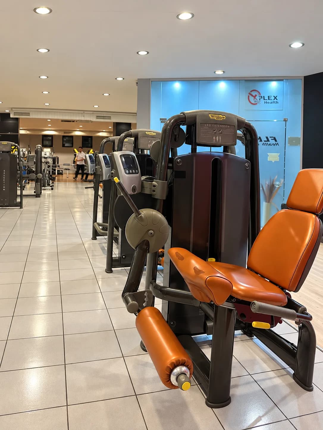 FLEX Health Club Technogym fitness ekipmanları